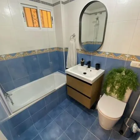 Minerva, One Bedroom Family Apartment, Great Location, Pool With Water Slides, Sleeps 4