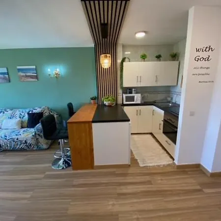 Minerva, One Bedroom Family Apartment, Great Location, Pool With Water Slides, Sleeps 4 Apartment *
