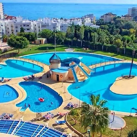 Minerva, One Bedroom Family Apartment, Great Location, Pool With Water Slides, Sleeps 4 Apartment Benalmadena